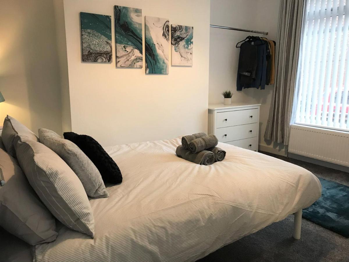 וויטפילד Stylish Modern 3-Bed House Nr Manchester City Ctr מראה חיצוני תמונה