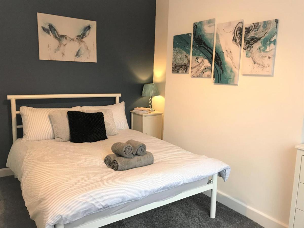 וויטפילד Stylish Modern 3-Bed House Nr Manchester City Ctr מראה חיצוני תמונה